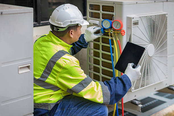 Professional Hvac Maintenance technician working in Farmersville, CA